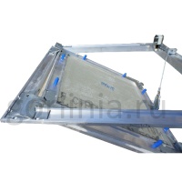 Люк под покраску Ультра 600*600 в раме уголок